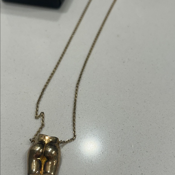 Chic Gold-Tone Pendant Necklace - Picture 2 of 4